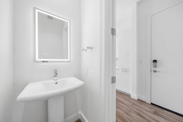 1211 Caroline Street 1302, Houston, TX 77002