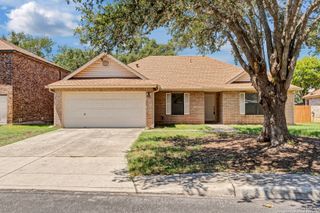 2107 Border Mill Dr, San Antonio, TX 78230