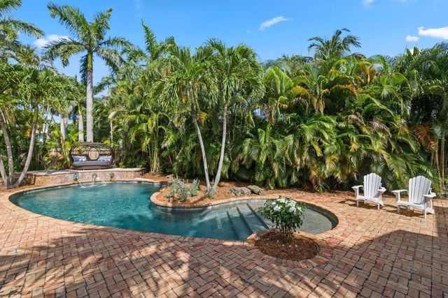 920 Hibiscus Lane, Delray Beach, FL 33444
