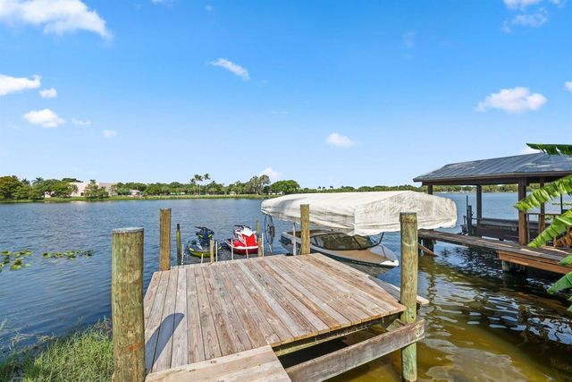 920 Hibiscus Lane, Delray Beach, FL 33444