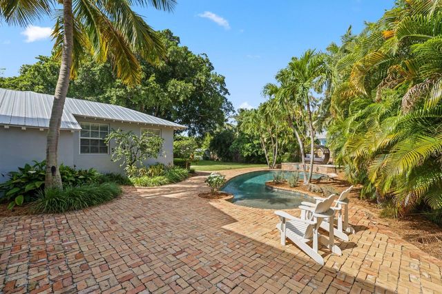 920 Hibiscus Lane, Delray Beach, FL 33444