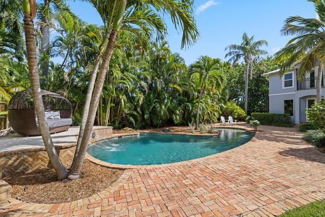 920 Hibiscus Lane, Delray Beach, FL 33444