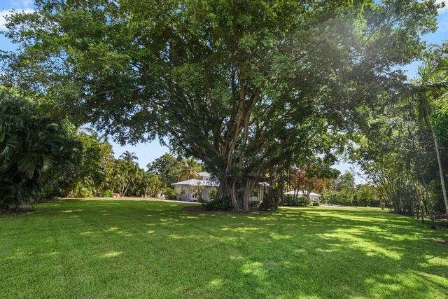 920 Hibiscus Lane, Delray Beach, FL 33444