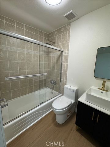 15643 Lassen, North Hills (los Angeles), CA 91343