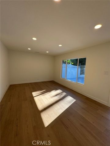 15643 Lassen, North Hills (los Angeles), CA 91343