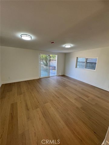 15643 Lassen, North Hills (los Angeles), CA 91343