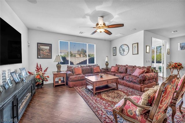 9076 Bridal Creek Avenue, Las Vegas, NV 89178