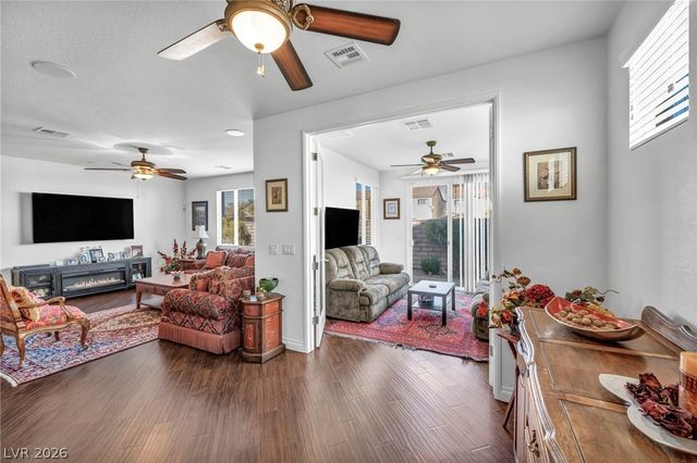 9076 Bridal Creek Avenue, Las Vegas, NV 89178