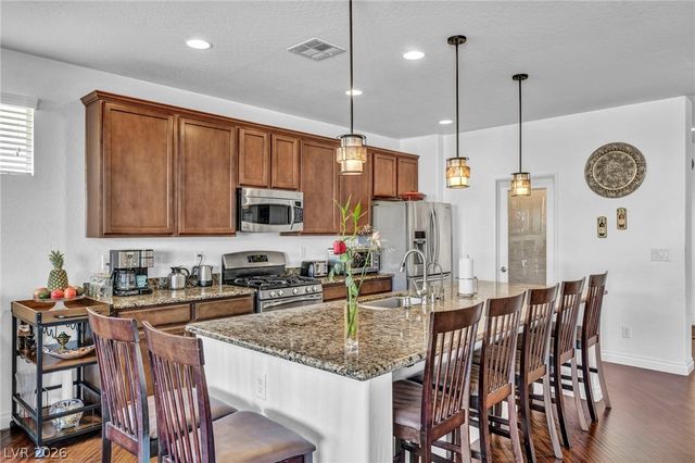 9076 Bridal Creek Avenue, Las Vegas, NV 89178