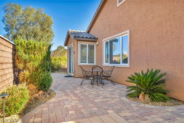 9076 Bridal Creek Avenue, Las Vegas, NV 89178