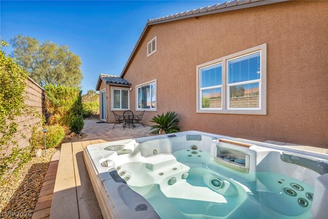 9076 Bridal Creek Avenue, Las Vegas, NV 89178