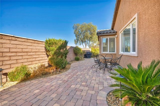 9076 Bridal Creek Avenue, Las Vegas, NV 89178