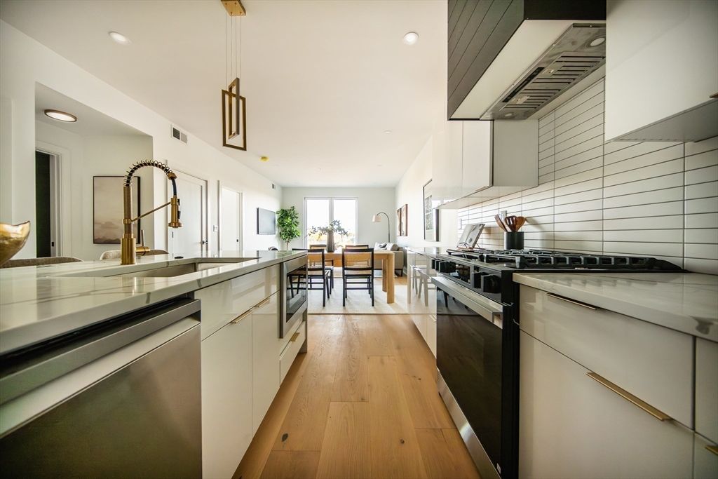 66 Mcgrath 510, Quincy, MA 02169