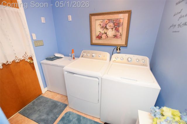 1455 Sun Terrace Drive, Flint Charter Township, MI 48532