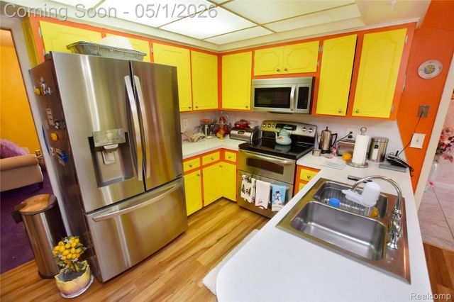 1455 Sun Terrace Drive, Flint Charter Township, MI 48532