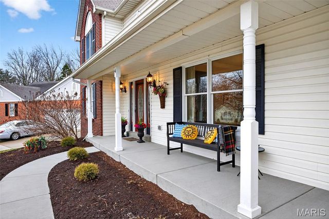 4 Rudder Court, Lake St Louis, MO 63367