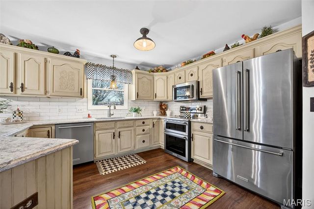 4 Rudder Court, Lake St Louis, MO 63367