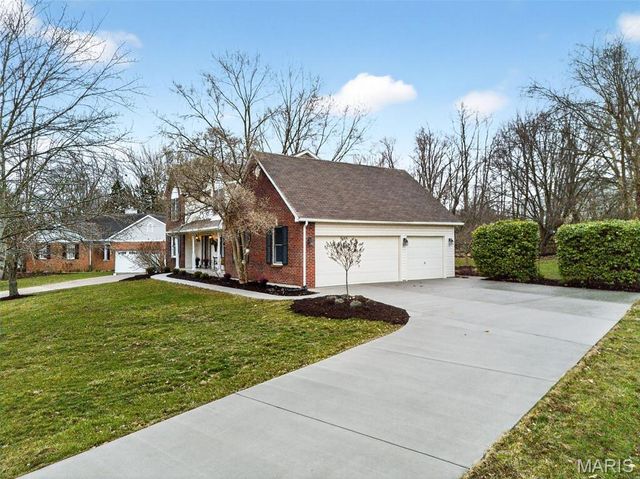 4 Rudder Court, Lake St Louis, MO 63367