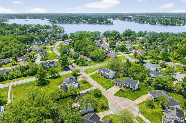 4 Rudder Court, Lake St Louis, MO 63367