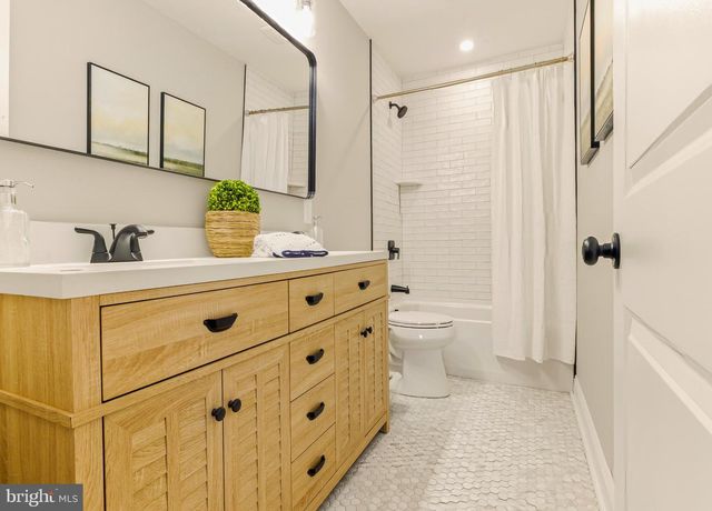 4456 OCEAN HEIGHTS AVE, Mays Landing, NJ 08330