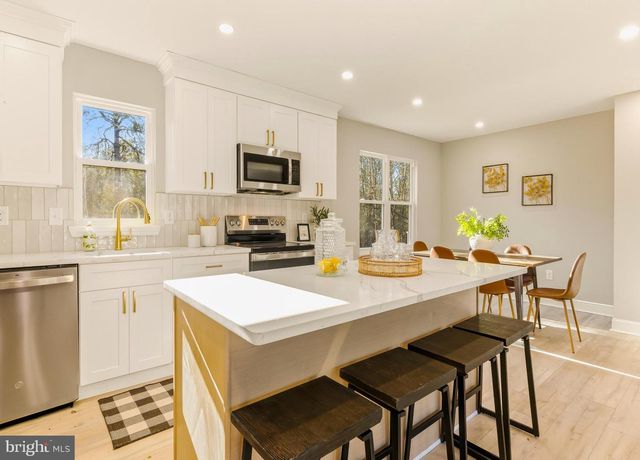 4456 OCEAN HEIGHTS AVE, Mays Landing, NJ 08330