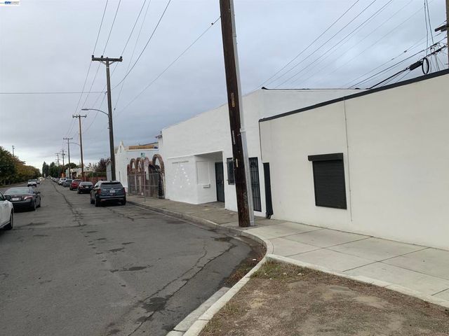 11070 San Leandro St., Oakland, CA 94603