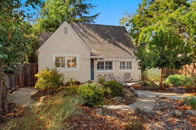 2410 41st St, Sacramento, CA 95817