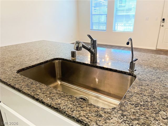 1125 Meadow Sparrow Place, Henderson, NV 89011