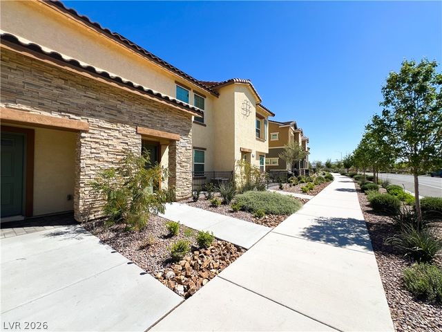 1125 Meadow Sparrow Place, Henderson, NV 89011
