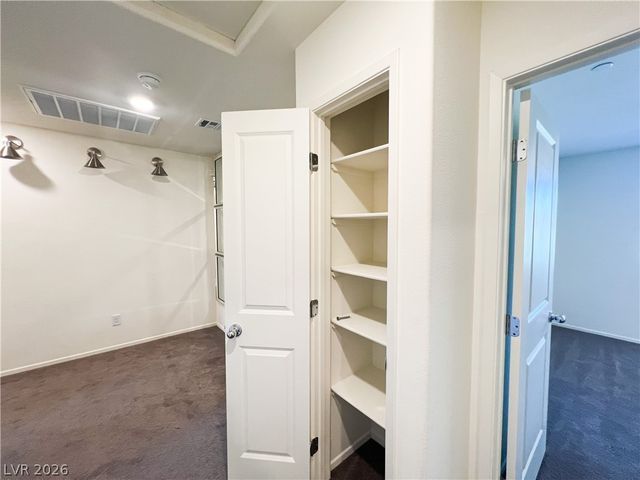 1125 Meadow Sparrow Place, Henderson, NV 89011