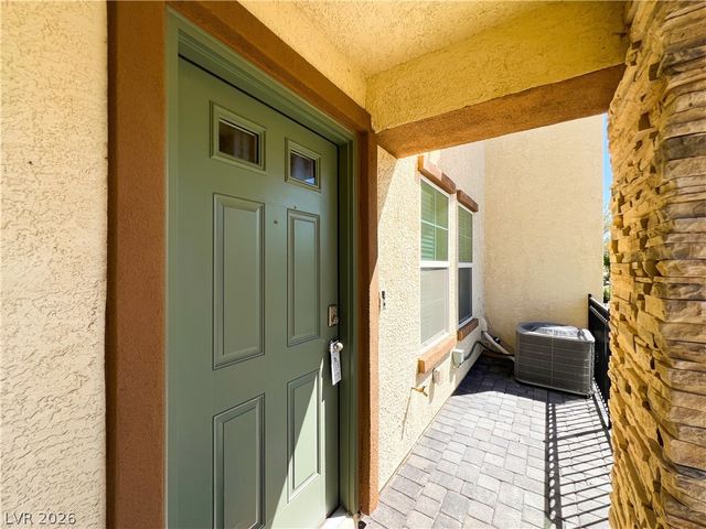 1125 Meadow Sparrow Place, Henderson, NV 89011