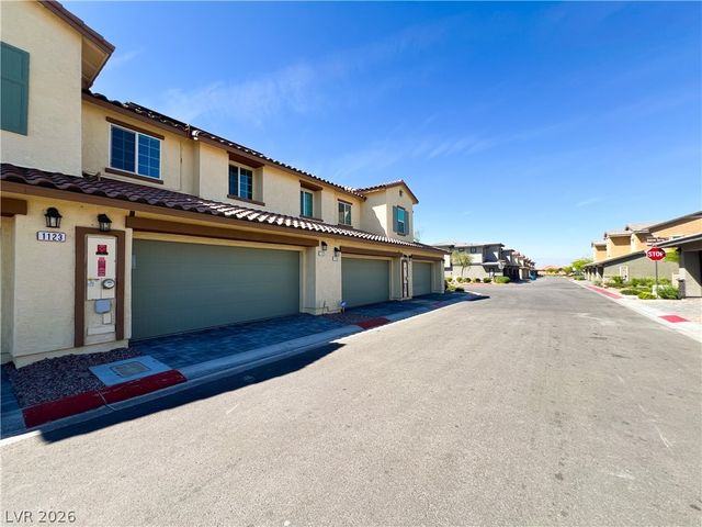 1125 Meadow Sparrow Place, Henderson, NV 89011