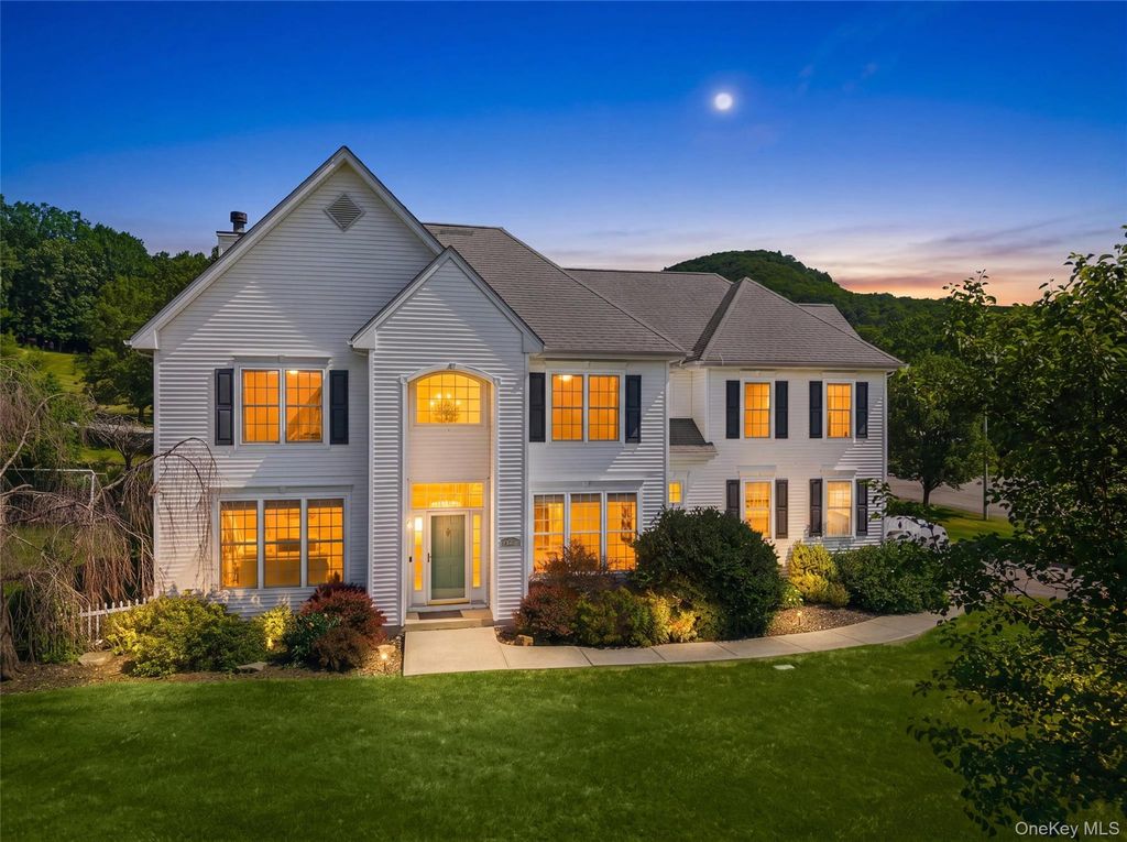 2 Elgin Court, Highland Mills, NY 10930