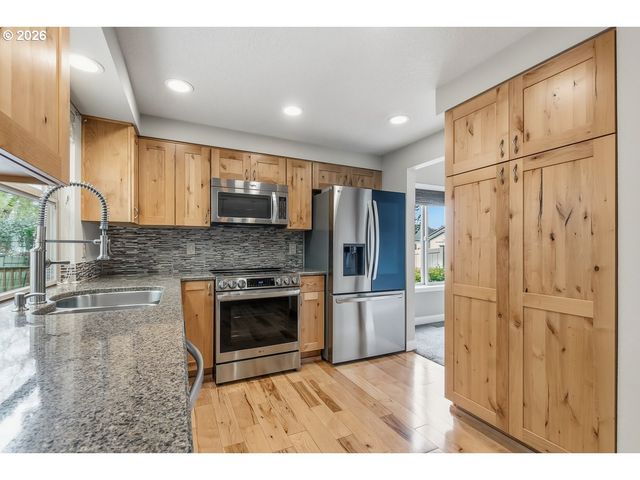 1214 Sw 213TH Ave, Beaverton, OR 97003