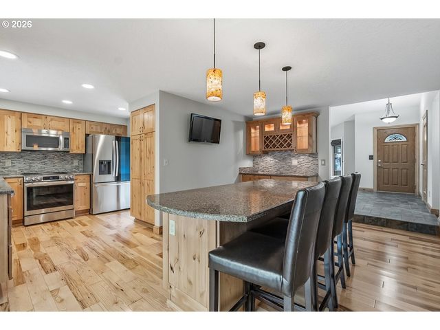 1214 Sw 213TH Ave, Beaverton, OR 97003