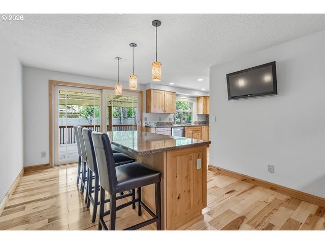 1214 Sw 213TH Ave, Beaverton, OR 97003