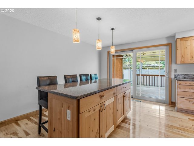 1214 Sw 213TH Ave, Beaverton, OR 97003