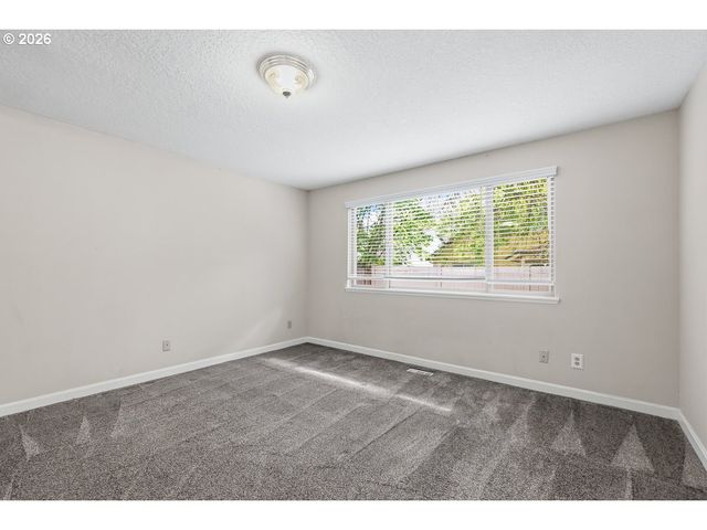 1214 Sw 213TH Ave, Beaverton, OR 97003