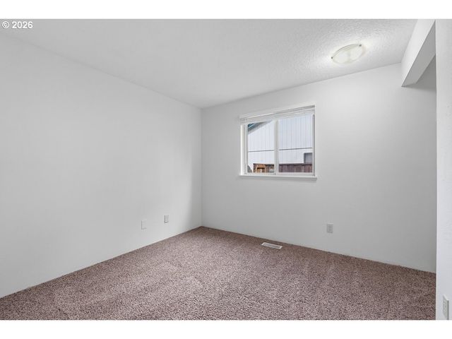 1214 Sw 213TH Ave, Beaverton, OR 97003