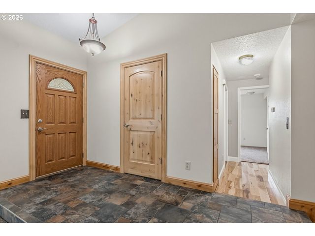 1214 Sw 213TH Ave, Beaverton, OR 97003