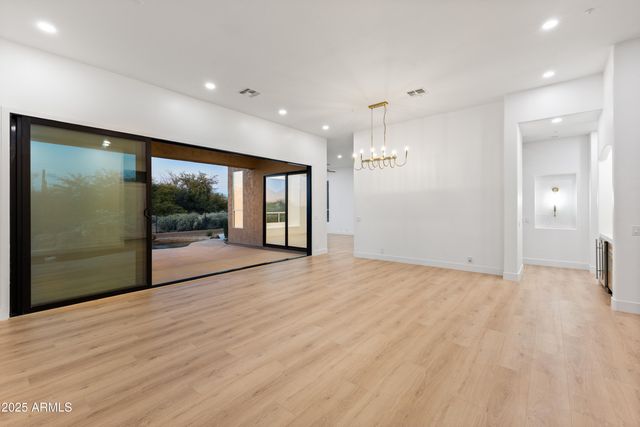 9686 E CINDER CONE Trail, Scottsdale, AZ 85262