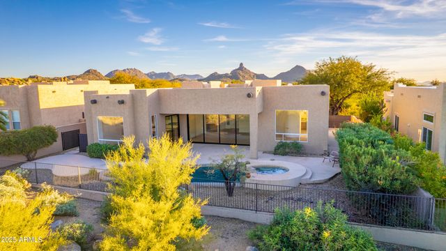 9686 E CINDER CONE Trail, Scottsdale, AZ 85262