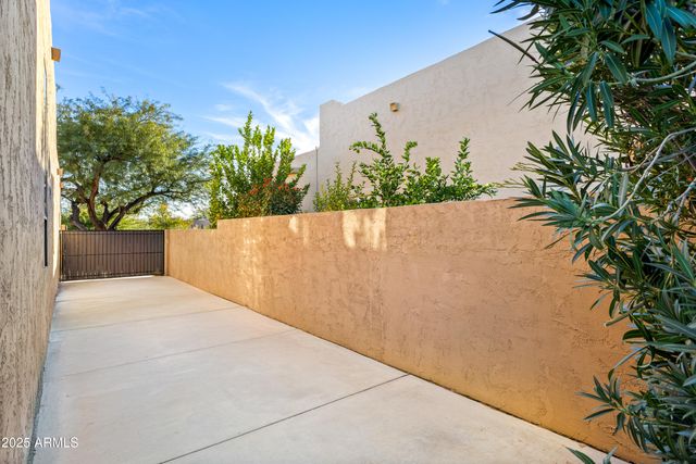 9686 E CINDER CONE Trail, Scottsdale, AZ 85262