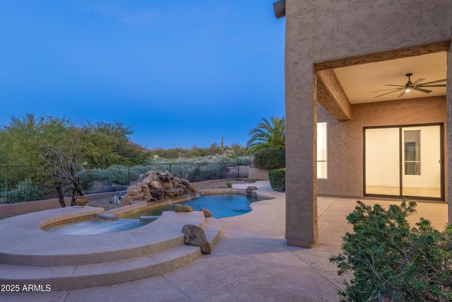 9686 E CINDER CONE Trail, Scottsdale, AZ 85262