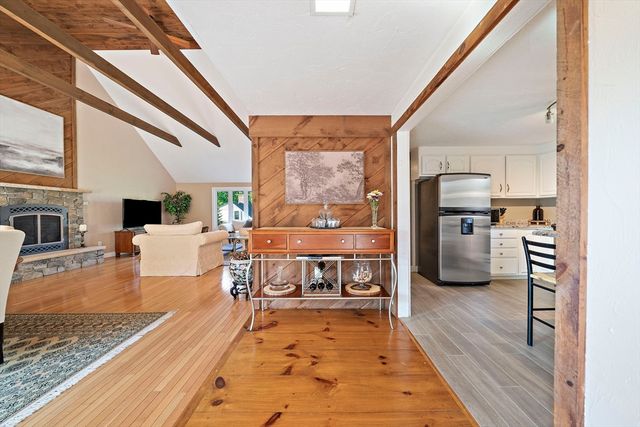 47 Candia St, Weymouth, MA 02189