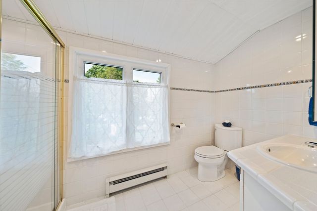 47 Candia St, Weymouth, MA 02189