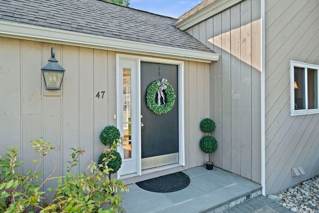 47 Candia St, Weymouth, MA 02189