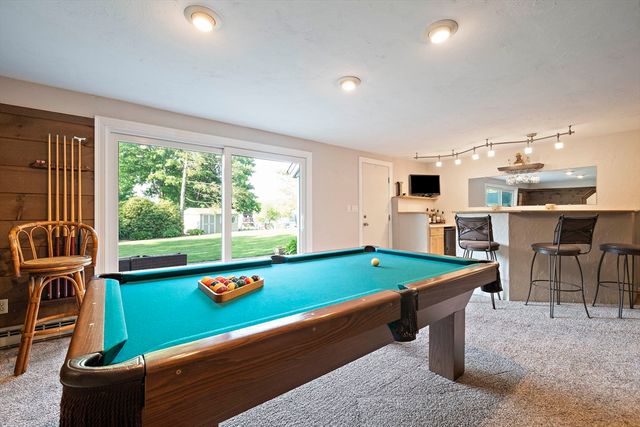 47 Candia St, Weymouth, MA 02189