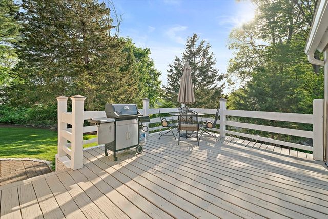 47 Candia St, Weymouth, MA 02189