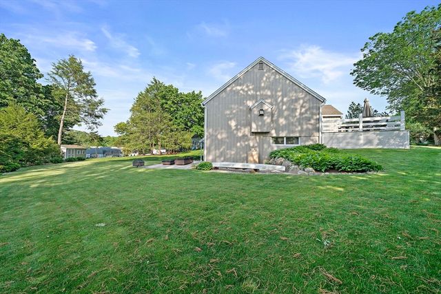 47 Candia St, Weymouth, MA 02189
